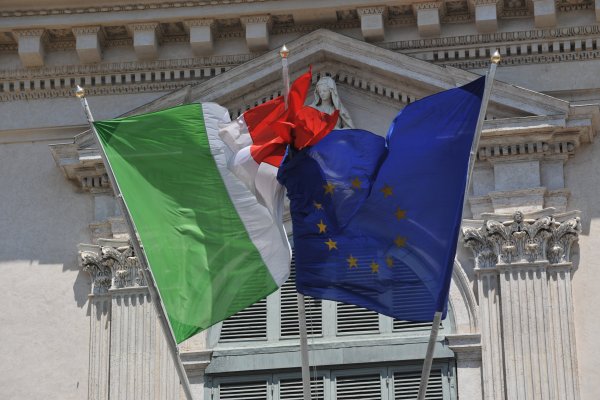La disputa Italia con Bruselas agita la deuda europea