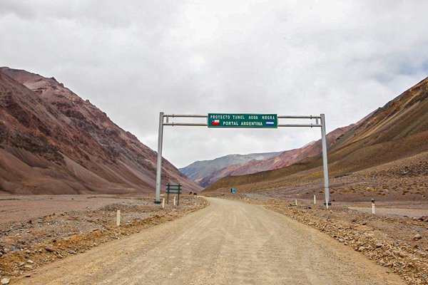 Costos estimados del túnel binacional Agua Negra se duplican y autoridades evalúan cambiar ubicación