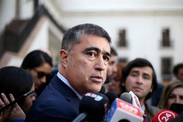 Desbordes defiende sus dichos: "No soy funcionario de gobierno"