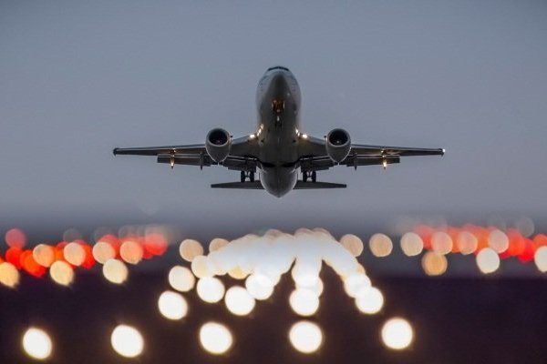 Las estrategias de las 'low cost' para despegar en medio las turbulencias de la economía argentina