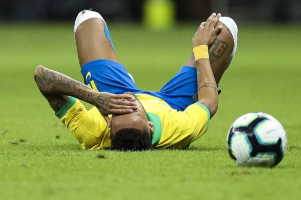 Mastercard suspende publicidad de Neymar tras polémica que lo involucra
