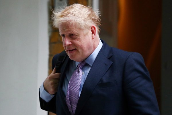 Boris Johnson promete bajar impuestos en el Reino Unido
