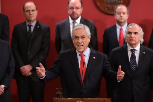 <p>Cambio de gabinete en imágenes</p>