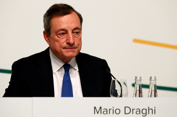 “No podemos fijar el tipo de cambio”, respondió Draghi a las acusaciones de Trump. / Foto: Reuters
