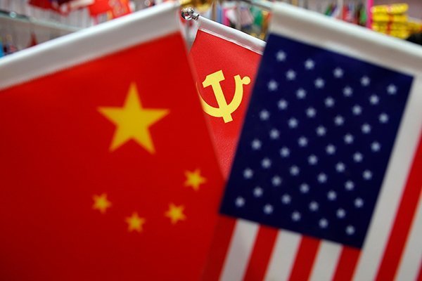 <p>EEUU atrasaría aplicación de nuevos aranceles a China y Mnuchin habla que ya hay un 90% de acuerdo</p>