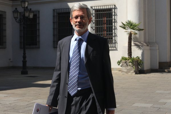 Ministro Fontaine pone foco en alza del sector manufacturero: "Está cobrando fuerza"