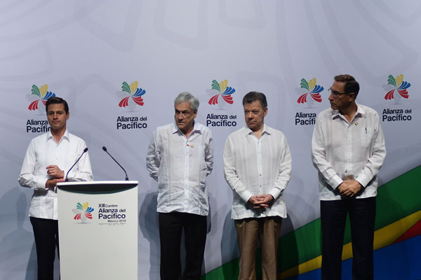 Piñera busca en Lima consolidar a Alianza del Pacífico como principal polo regional de comercio