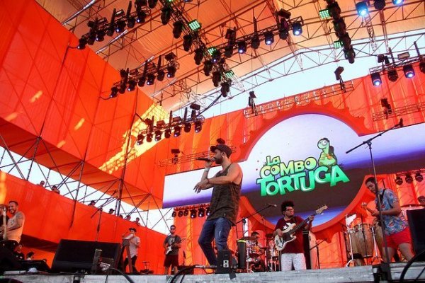 Los chilenos se rinden a los conciertos: más de 11% crecieron ventas de actividades artísticas