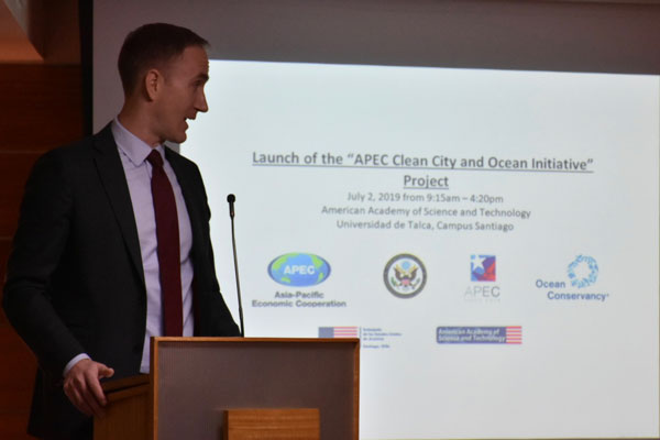 APEC Chile, EEUU y ONG lanzan proyecto para abordar la contaminación por plástico en el océano