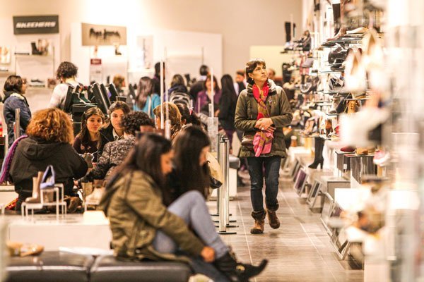 Comercio alienta expectativas de repunte de la actividad en el segundo semestre