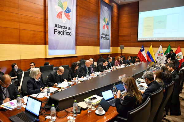 Declaración de presidentes incluirá apoyo al libre comercio y respeto al medioambiente