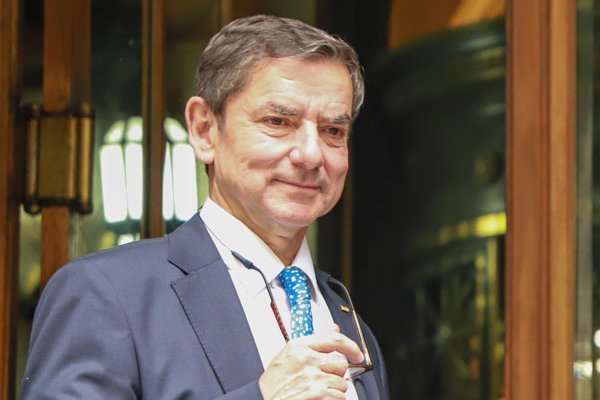 Granifo asume como director de Quiñenco en reemplazo de Menéndez