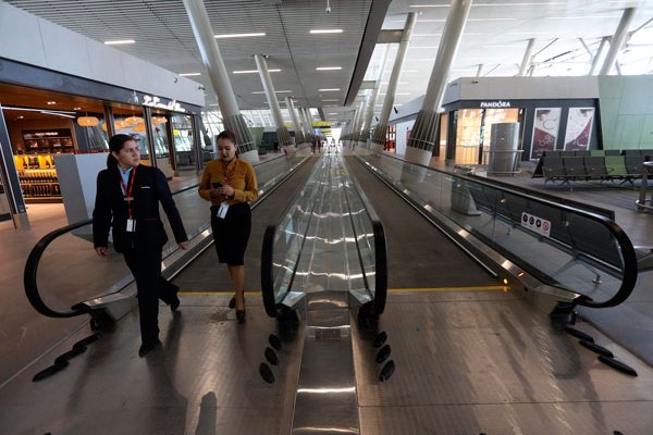 Nuevo Pudahuel licitará más de la mitad de los locales del futuro terminal internacional