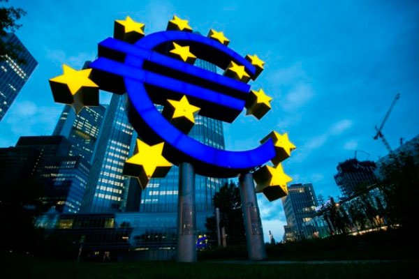 Confianza de inversionistas de la eurozona cae a niveles de 2014