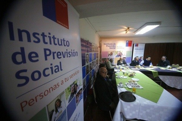 Diputados DC proponen que el IPS administre fondos de pensiones