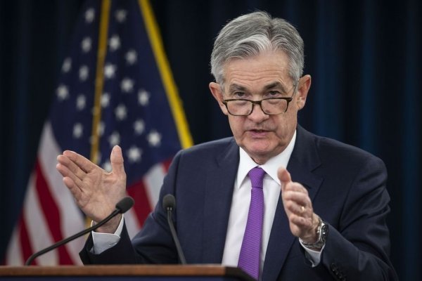 Powell insiste en que la Fed "actuará como sea apropiado para sostener la expansión"