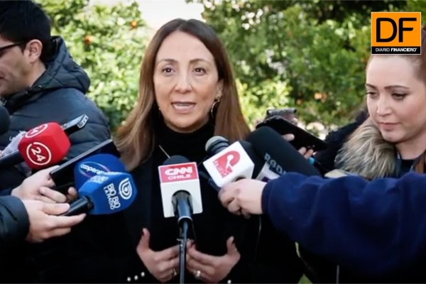 <p>Ahora en DF: Ministra Pérez informa que Piñera viajará este miércoles a la cumbre de Mercosur</p>