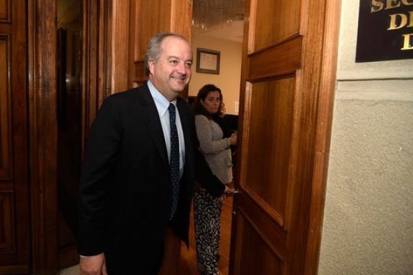 Pensiones: gobierno propone cambios con énfasis en seguridad social y escala división opositora