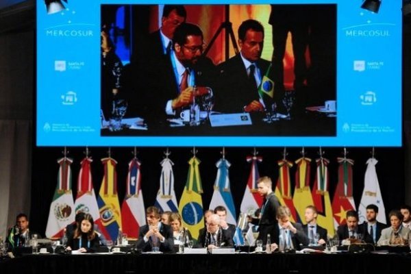 Dujovne al FMI: "Una vez Macri se reelija, vamos a crecer"