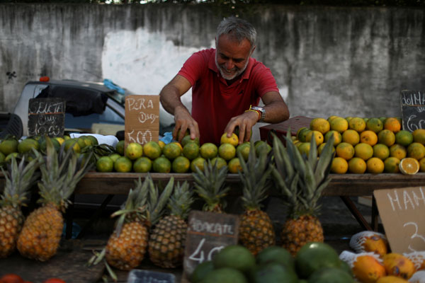 BID advierte que economía de Latinoamérica podría contraerse si escala tensión comercial