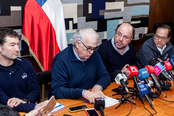 Jorge Rivas (SISS), junto al intendente Harry Jürgensen y el ministro Alfredo Moreno. / Foto: Agencia Uno