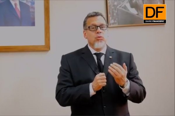 <p>Ahora en DF: Lagos Weber advierte presencia de compuestos orgánicos volátiles en Concón</p>