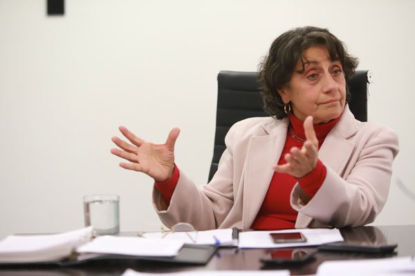 Presidenta de las sanitarias irrumpe en caso Essal: “No aplica la caducidad de la concesión”