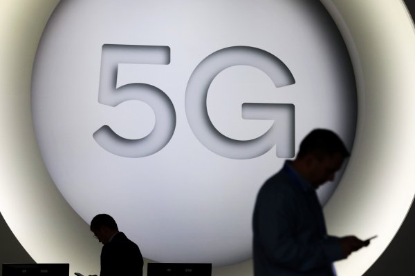Apple negocia con Intel la compra de su negocio de chips 5G para 'smartphones'