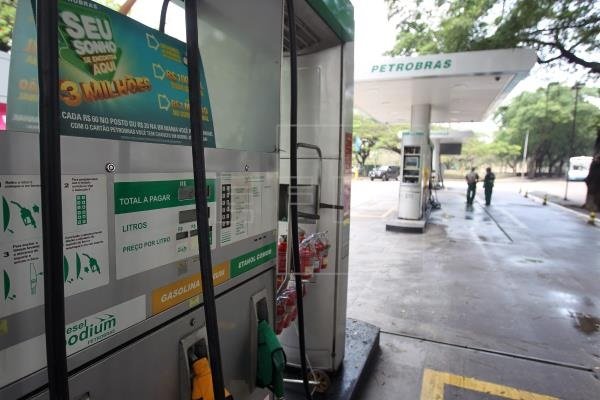 Petrobras se privatiza: vende su negocio de distribución de combustible