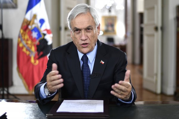 Piñera condena atentado y anuncia querella por ley antiterrorista en contra de los responsables