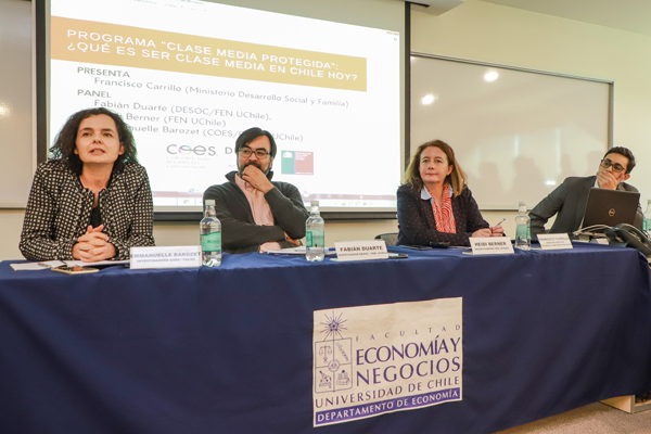 Emmanuelle Barozet, Fabían Duarte, Heidi Berner y Francisco Carrillo. / Foto: Julio Castro