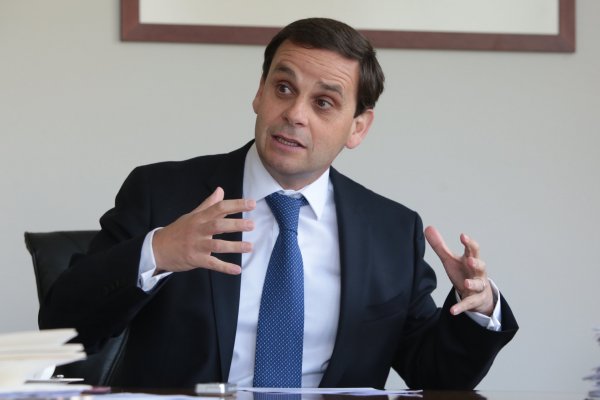 Grandes empresarios por jornada laboral de 40 horas: "Equivale a un alza de costos para las empresas y eso nos preocupa"