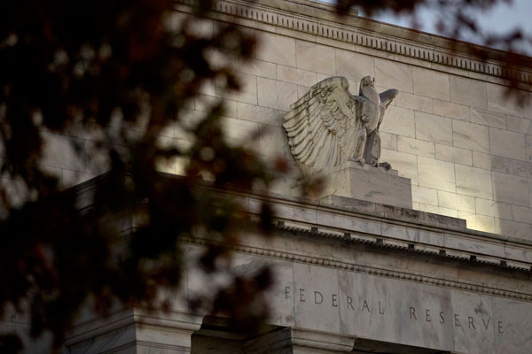La Fed no habría logrado consenso para recortar las tasas de forma drástica, en 50 puntos base. / Foto: Bloomberg