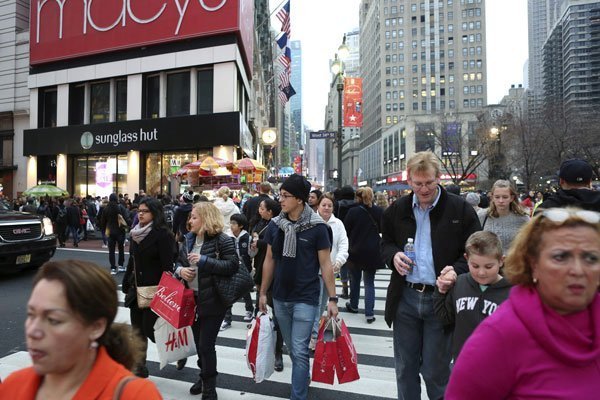 Índice de gastos del consumidor de EEUU anota leve alza en junio