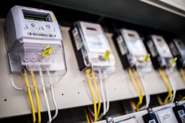 <p>Gobierno y eléctricas definen fórmula final para la devolución por medidores</p>