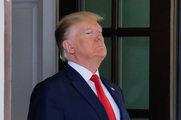 Los 7 tuits más duros de Trump para presionar a la Fed a bajar las tasas de interés