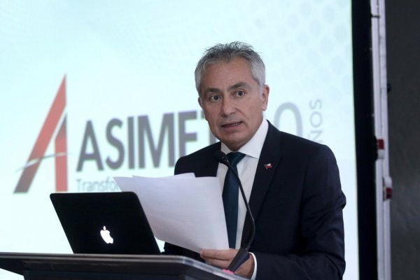 Empresarios metalúrgicos advierten que economía crecerá bajo 2,7% este año tras débil registro de junio