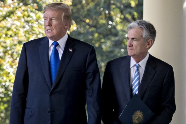 "Nuestro problema no es China (...) nuestro problema es la Fed", dijo Trump enfurecido tras agresivo recortes de tasas en India, Tailandia y Nueva Zelanda
