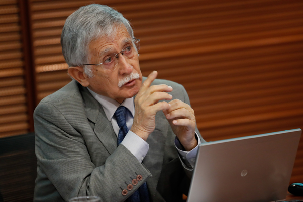 Codelco dice que ha renunciado al equivalente a una faena para no intervenir glaciares