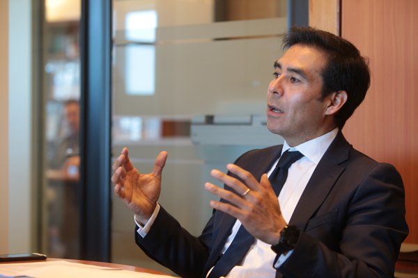Eric Parrado: “La CMF debería proponer al Ejecutivo una ley de conglomerados financieros”
