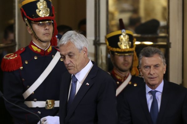 Piñera y efectos de la derrota de Macri: "Nos va a impactar, pero la economía chilena y argentina son muy distintas"