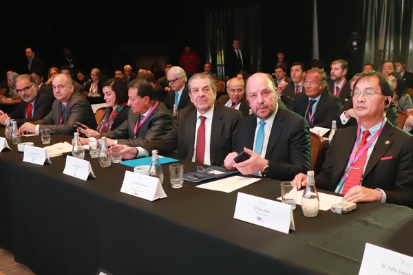 El II foro Latinoamericano de Infraestructura contó con la participación de más de un centenar de asistentes.