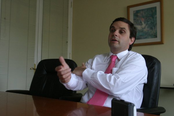 CPC considera que los cálculos hechos por el gobierno en el proyecto de 41 horas tienen "supuestos increíbles"