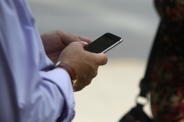 Claro gana terrero y desplaza a Movistar en carrera por clientes de internet móvil 4G