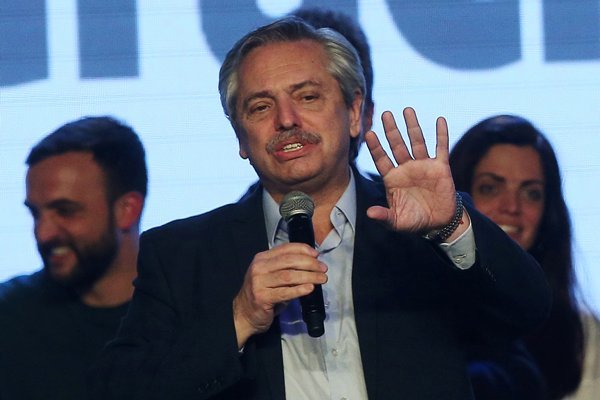 “Lo único que produjo Macri son 4,5 millones de pobres”, dijo Fernández.