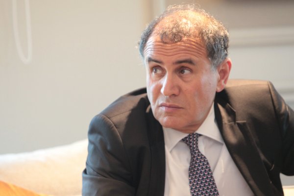 Roubini vaticina una crisis totalmente distinta a la de 2008 y que no se podrá revertir con medidas tradicionales