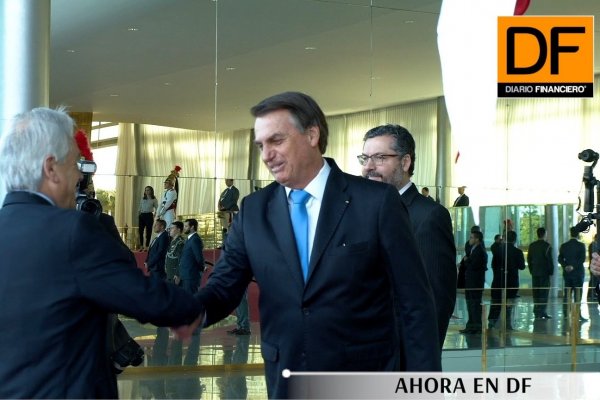 <p>Ahora en DF: Piñera se reúne con Bolsonaro para coordinar ayuda ambiental para la Amazonía</p>