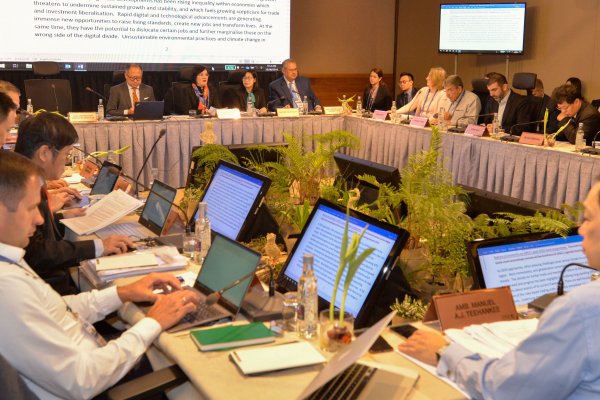 Visión post 2020 de APEC reafirma compromiso con libre comercio e inversión