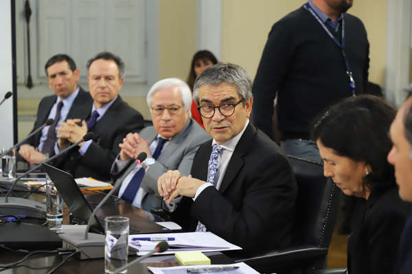 Mario Marcel, presidente del Consejo del Banco Central, expuso ayer ante los diputados. Foto: Rodolfo Jara