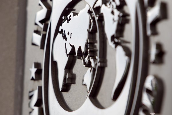 FMI responde al control de cambiario en Argentina: "Estamos analizando las medidas "
